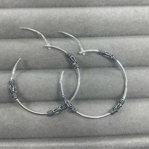 Sterling silver Bali hoop earrings - Picture 4 of 8